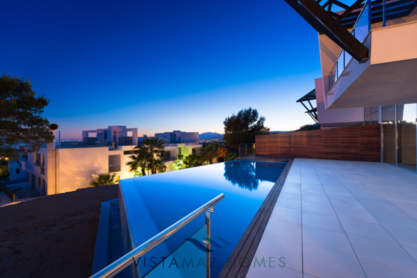 Modern Designer Duplex & Triplex Apartments · VMD010 Luxury Apartments Sierra Blanca Marbella