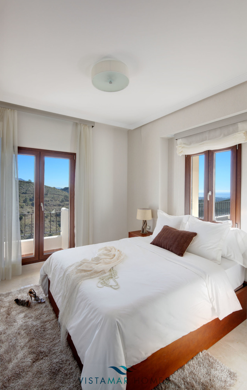 Bedrooms with Incredible Sea and Mountain Views · VMV010 Exclusive Residential Homes in Benahavis