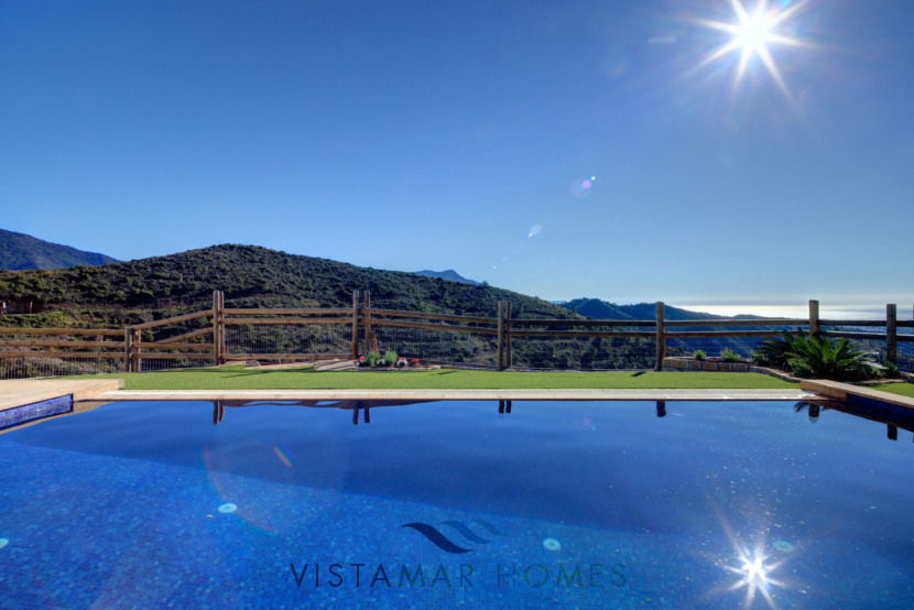 Private Pool and Garden with Sea and Mountain Views · VMV010 Exclusive Residential Homes in Benahavis