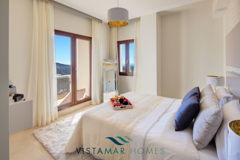 Bedrooms with Incredible Sea and Mountain Views · VMV010 Exclusive Residential Homes in Benahavis