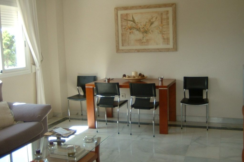 lovely-apartment-with-open-sea-views-in-nagueles-5-3595ad71cbd87be6c3643a4285ef4791