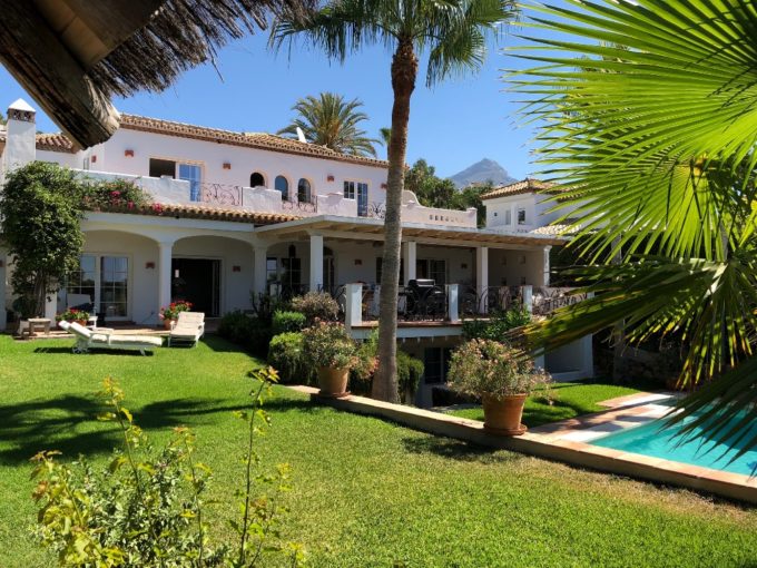 Beautiful 5 bedroom Villa in Nueva Andalucia