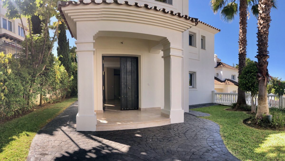 brand-new-modern-villa-on-guadalminas-golf-course-2019_06_18_11_28_35_177