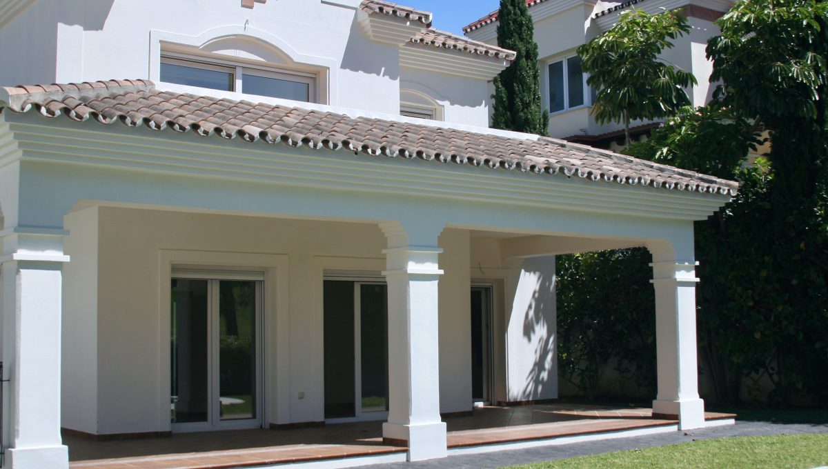 brand-new-modern-villa-on-guadalminas-golf-course-img_9988