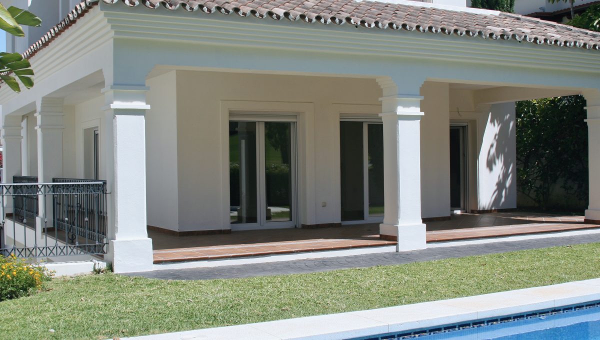 brand-new-modern-villa-on-guadalminas-golf-course-img_9990
