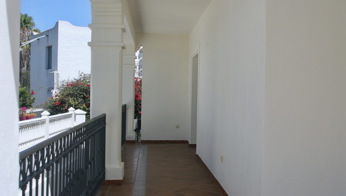 brand-new-modern-villa-on-guadalminas-golf-course-img_9995