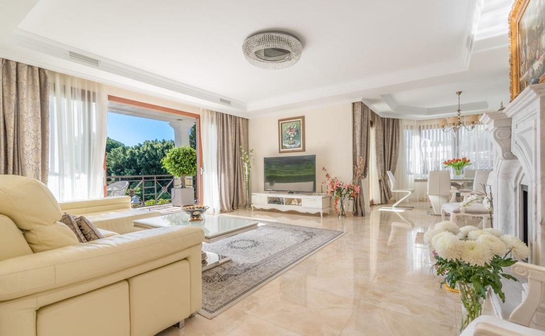 luxury-villa-in-hacienda-las-chapas-marbella-12