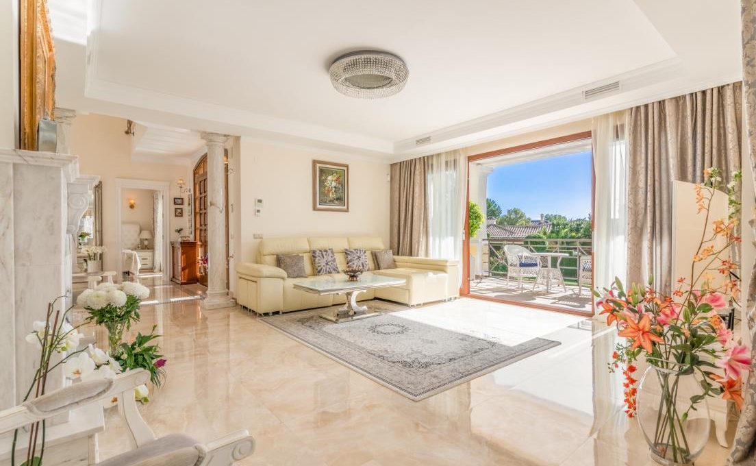 luxury-villa-in-hacienda-las-chapas-marbella-2