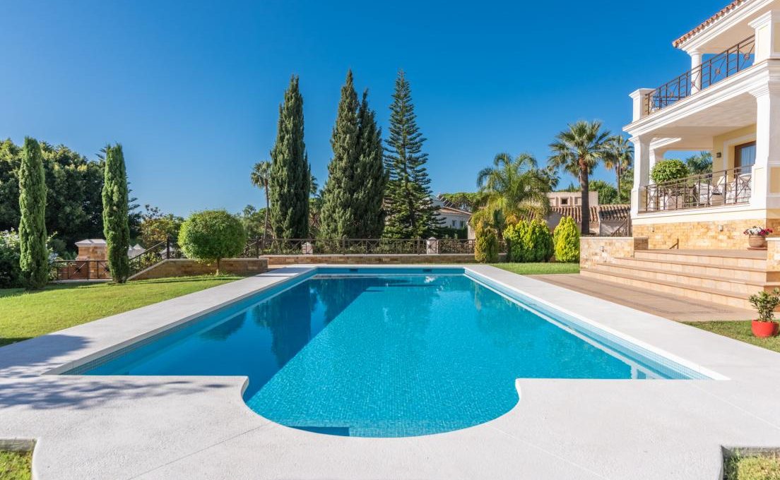 luxury-villa-in-hacienda-las-chapas-marbella-23