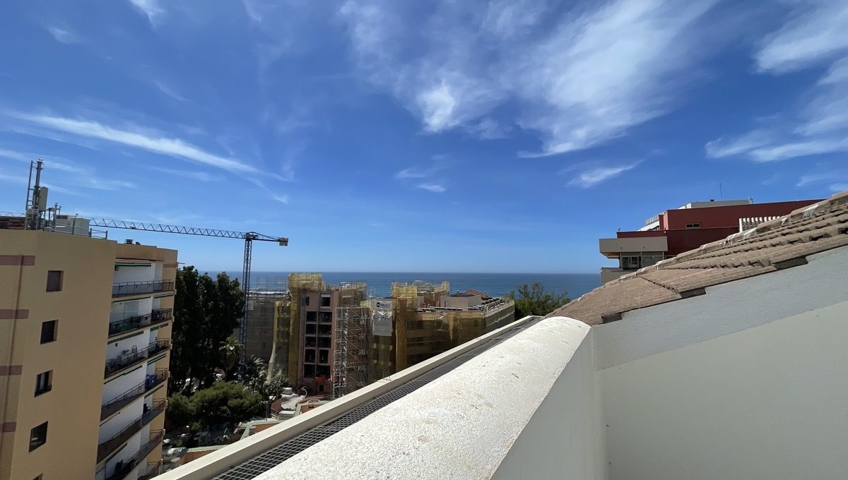 marbella-city-centre-beach-side-large-penthouse-for-sale-img_8275