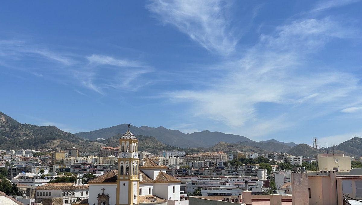 marbella-city-centre-beach-side-large-penthouse-for-sale-img_8276