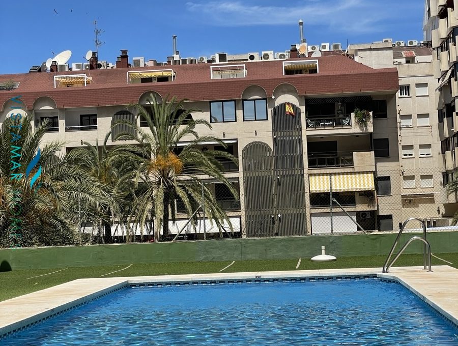 marbella-city-centre-beach-side-large-penthouse-for-sale-img_8283