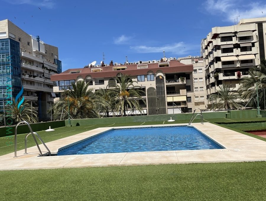 marbella-city-centre-beach-side-large-penthouse-for-sale-img_8284